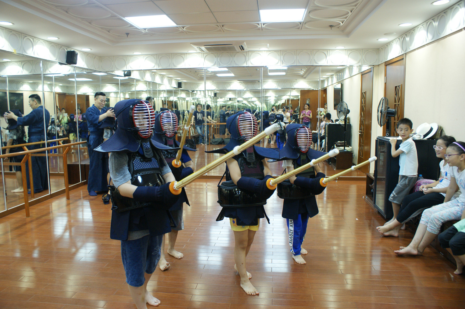 2016年秋社区少年剑道公益班招生(余额)